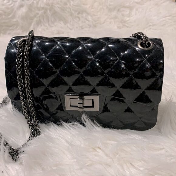 JELLY quilted look bag gunmetal chain strap crossbody/shoulder twist lock NWOT - Picture 1 of 16